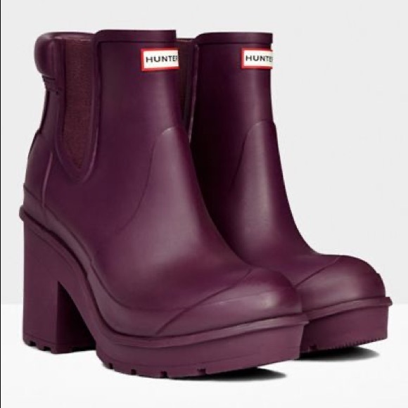 Hunter purple Chelsea boots size 8 with heel